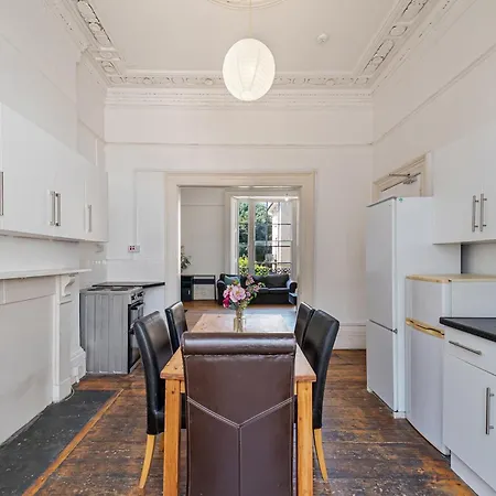Kwatera prywatna No 4 Georgian Shared House - By Clifton Short Lets Bristol