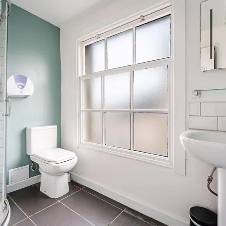Quarto em Acomodações Particulares No 4 Georgian Shared House - By Clifton Short Lets