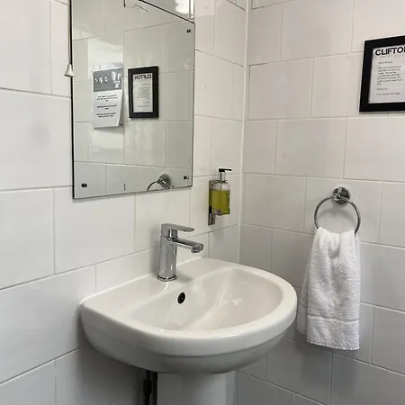 No 4 Georgian Shared House - By Clifton Short Lets * Bristol